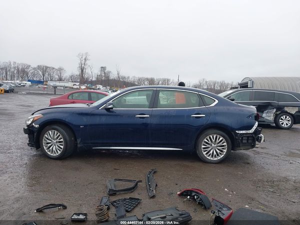 2016 INFINITI Q70L 3.7X