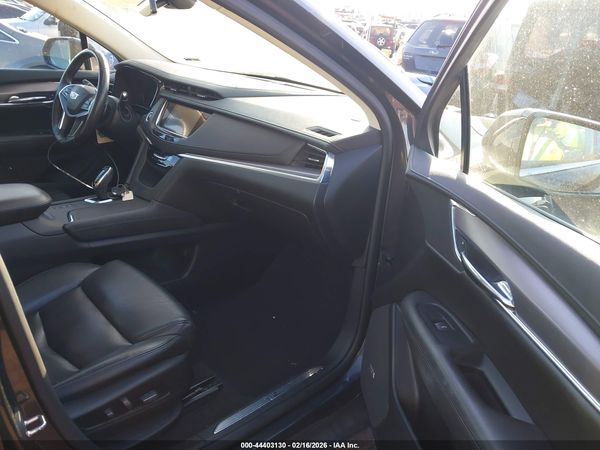 2017 CADILLAC XT5 LUXURY