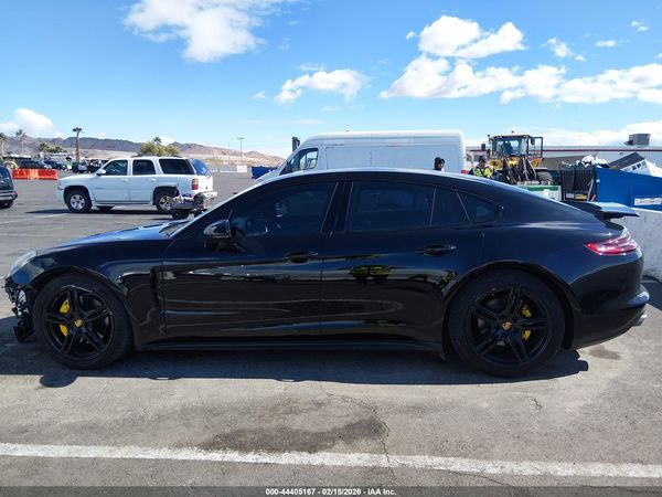 2018 PORSCHE PANAMERA 4