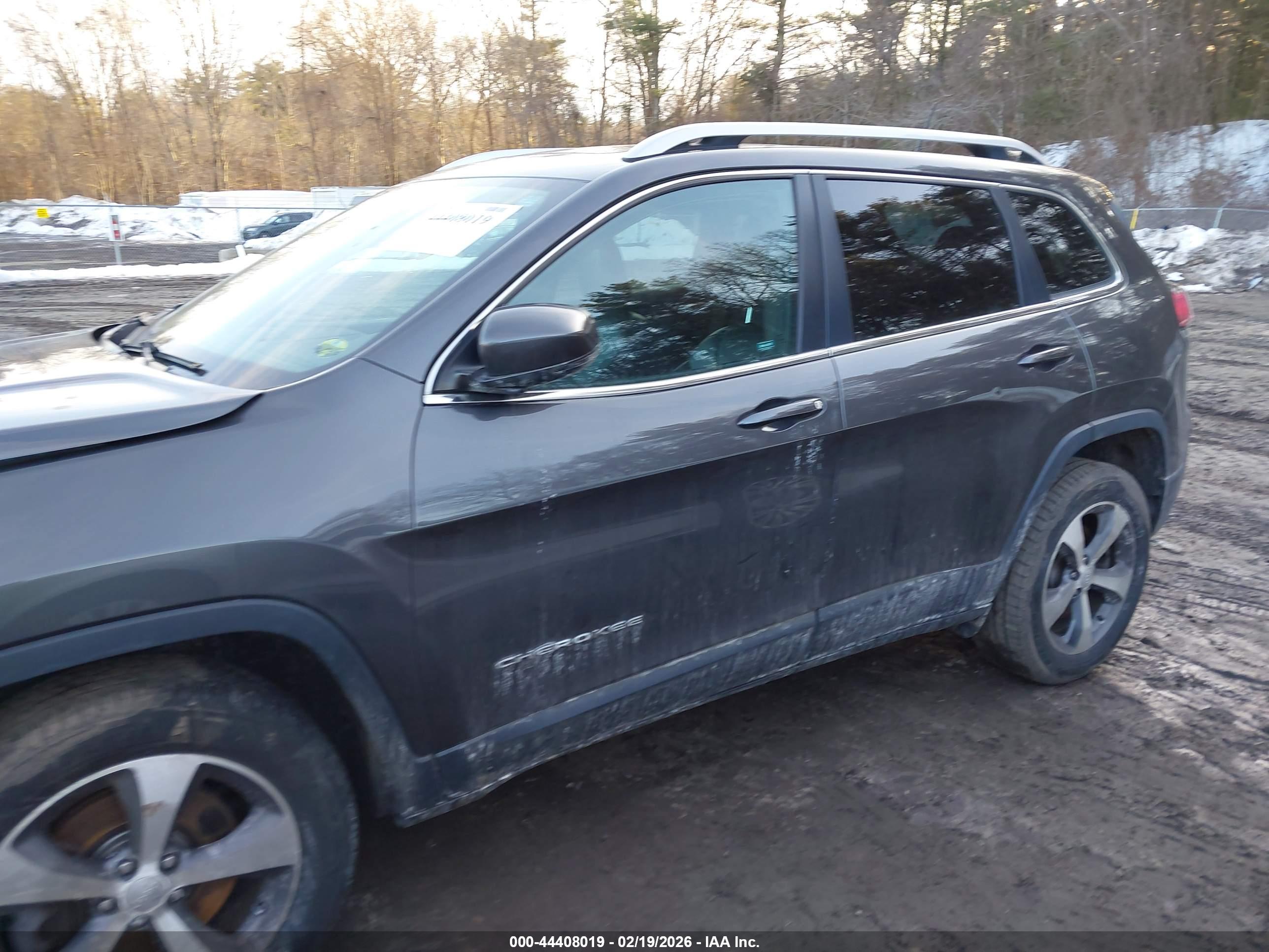 2019 JEEP CHEROKEE LIMITED 4X4