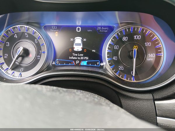 2020 CHRYSLER 300 TOURING — I7