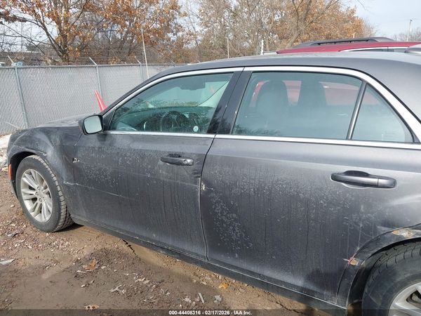 2020 CHRYSLER 300 TOURING — I117