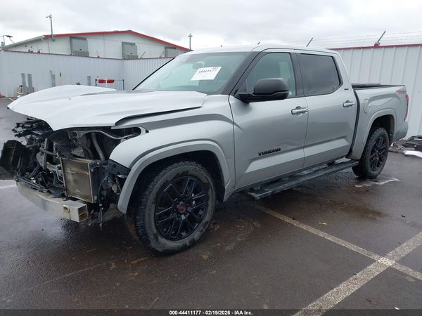 2022 TOYOTA TUNDRA — I2