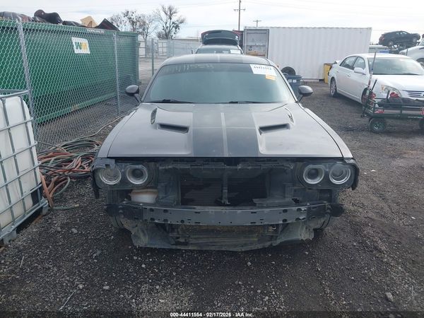 2016 DODGE CHALLENGER SXT