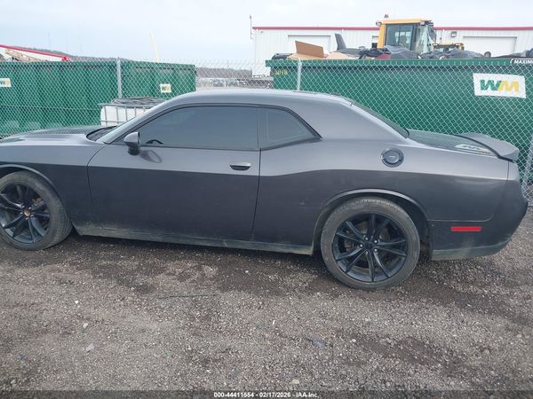 2016 DODGE CHALLENGER SXT
