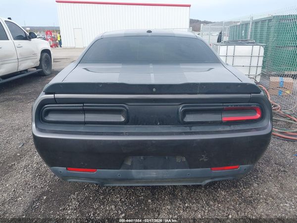 2016 DODGE CHALLENGER SXT