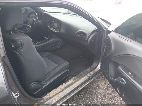2016 DODGE CHALLENGER SXT