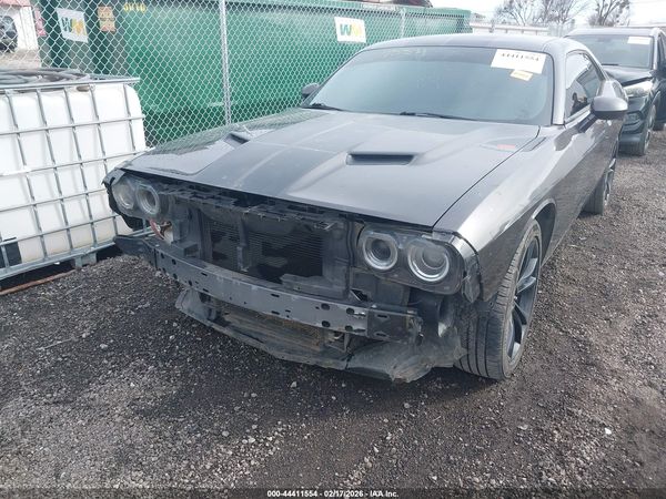 2016 DODGE CHALLENGER SXT