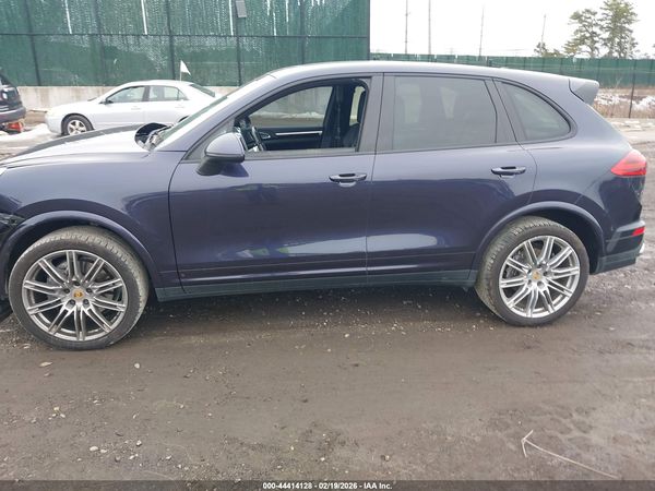 2017 PORSCHE CAYENNE PLATINUM EDITION