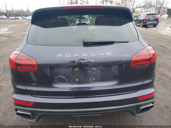 2017 PORSCHE CAYENNE PLATINUM EDITION