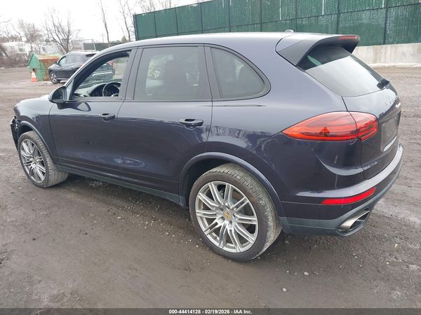 2017 PORSCHE CAYENNE PLATINUM EDITION