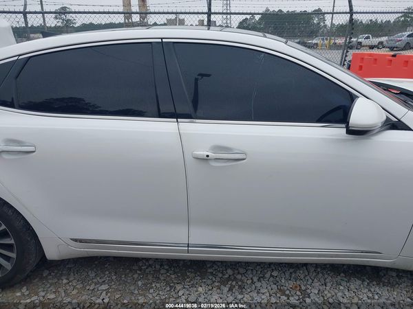 2017 KIA CADENZA PREMIUM
