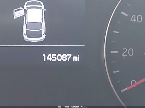 2017 KIA CADENZA PREMIUM