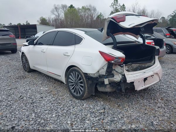 2017 KIA CADENZA PREMIUM