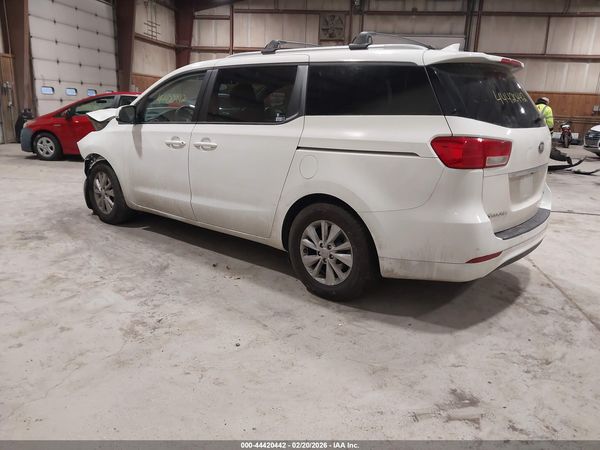 2016 KIA SEDONA LX
