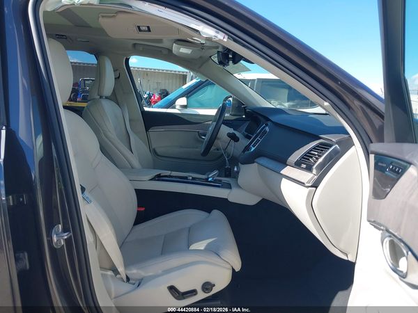 2024 VOLVO XC90 RECHARGE PLUG-IN HYBRID