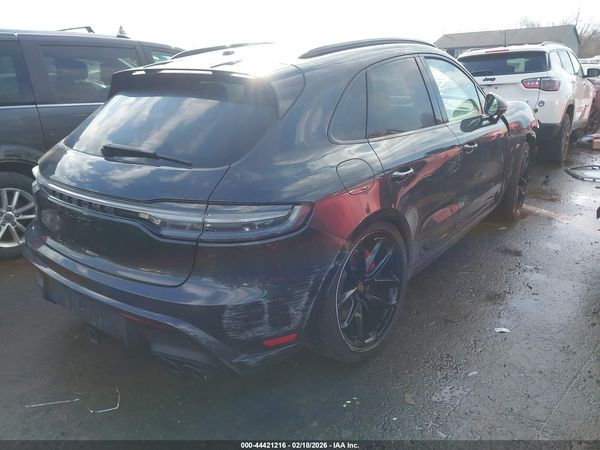 2024 PORSCHE MACAN GTS