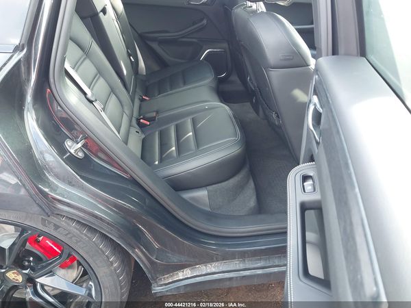 2024 PORSCHE MACAN GTS