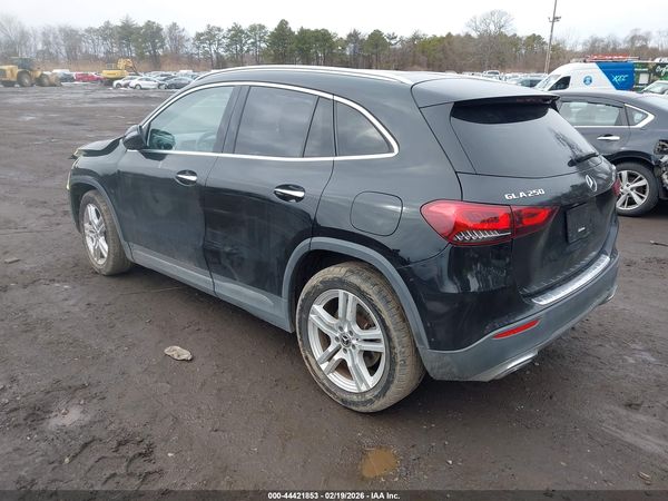 2021 MERCEDES-BENZ GLA 250 4MATIC