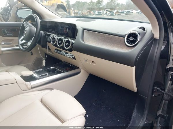 2021 MERCEDES-BENZ GLA 250 4MATIC