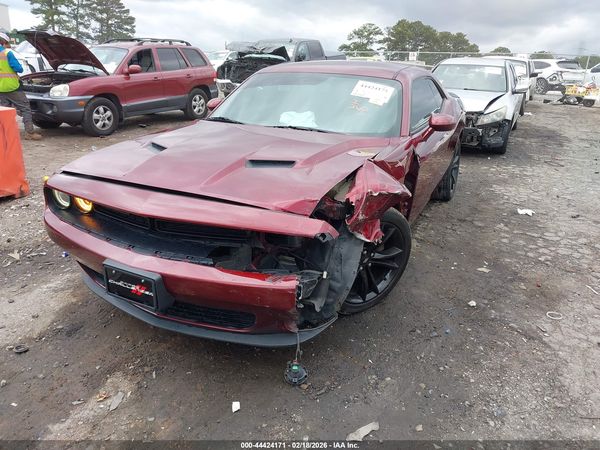 2018 DODGE CHALLENGER SXT