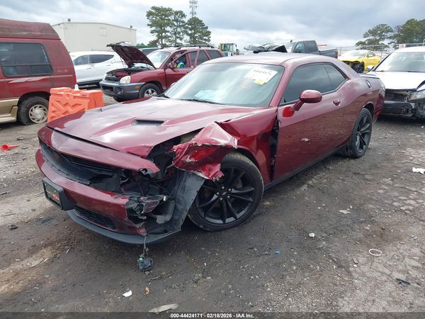 2018 DODGE CHALLENGER SXT