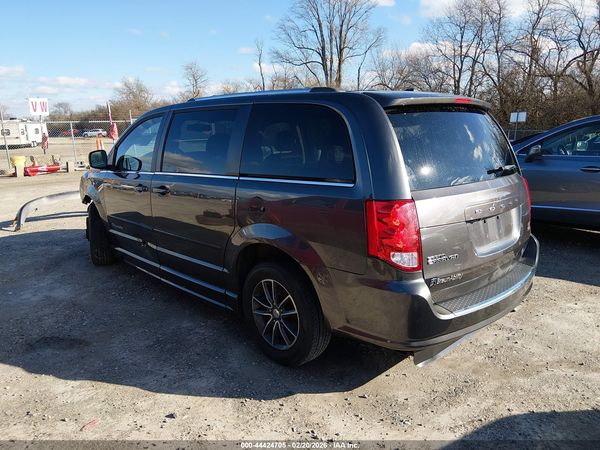 2017 DODGE GRAND CARAVAN SXT — I3