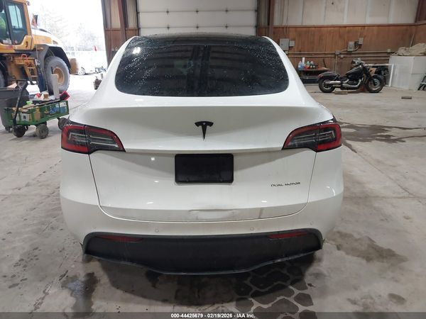 2020 TESLA MODEL Y
