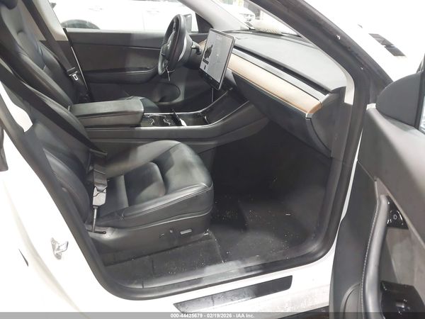 2020 TESLA MODEL Y