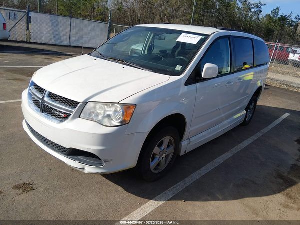 2013 DODGE GRAND CARAVAN SXT — I2