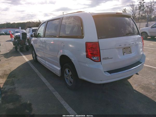 2013 DODGE GRAND CARAVAN SXT — I3