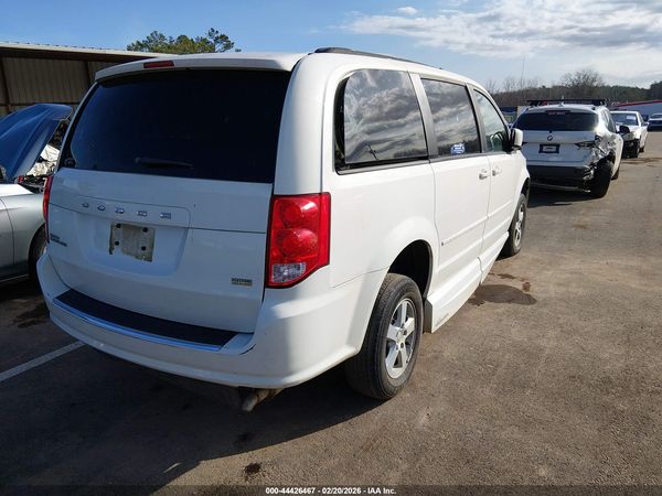 2013 DODGE GRAND CARAVAN SXT — I4
