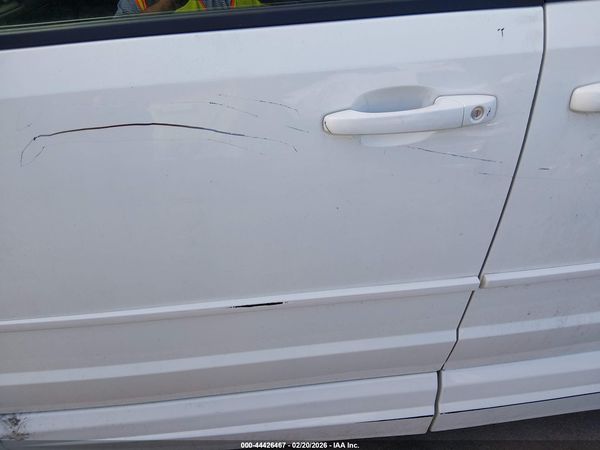 2013 DODGE GRAND CARAVAN SXT — I152