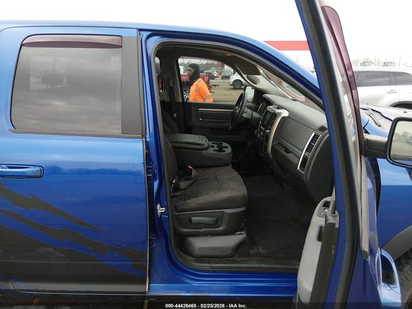 2019 RAM 1500 CLASSIC WARLOCK  4X2 6'4 BOX