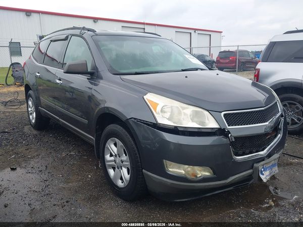 2012 CHEVROLET TRAVERSE LS — I1