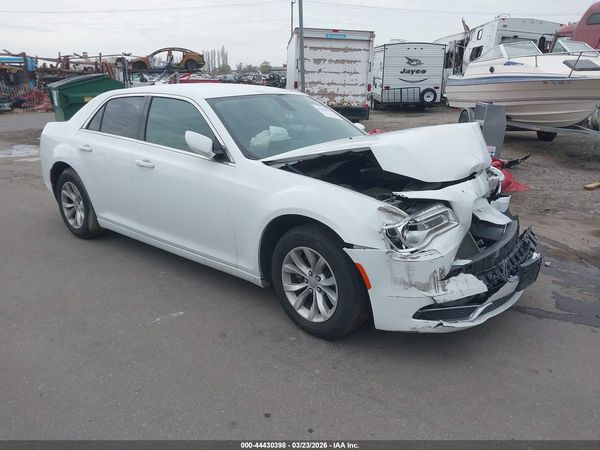 2015 CHRYSLER 300 LIMITED — I1