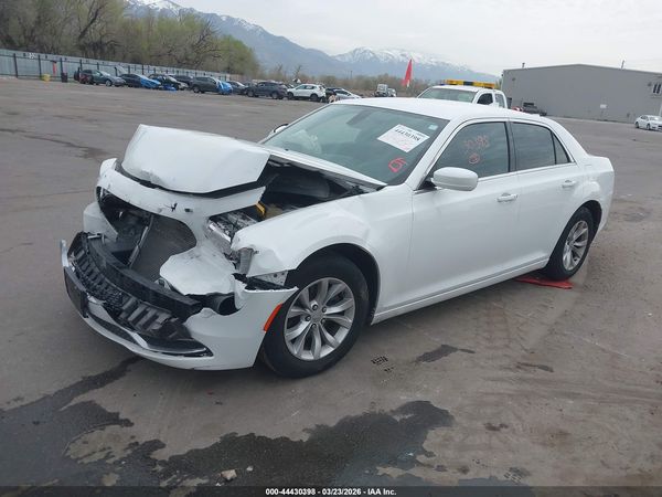 2015 CHRYSLER 300 LIMITED — I2