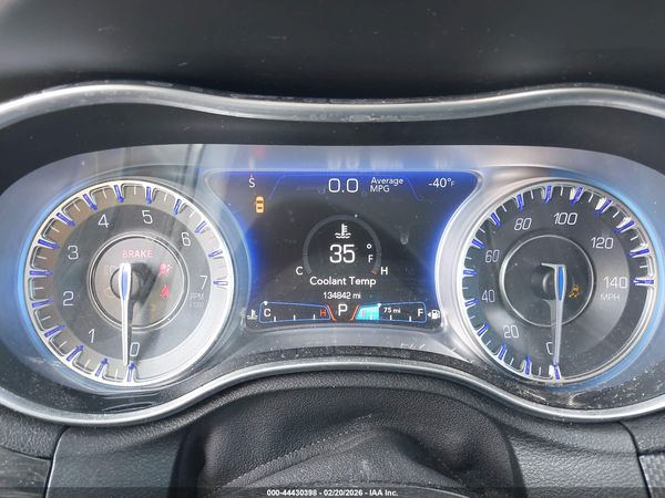 2015 CHRYSLER 300 LIMITED — I7