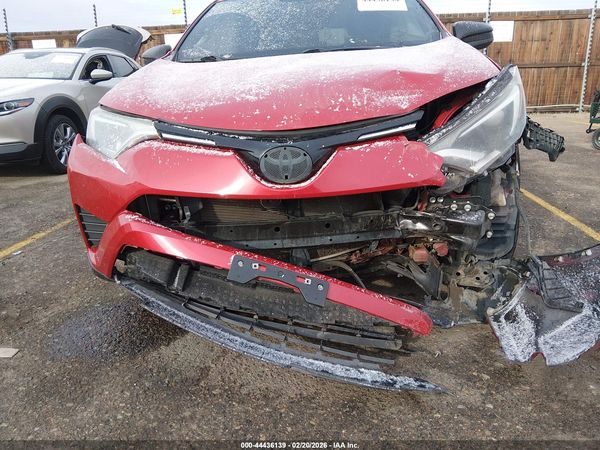 2016 TOYOTA RAV4 LE