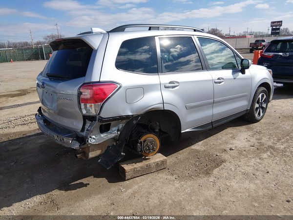 2018 SUBARU FORESTER — I4