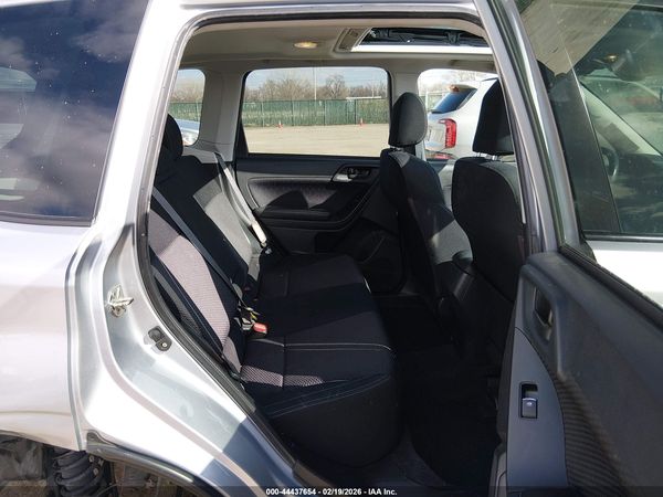 2018 SUBARU FORESTER 2.5I PREMIUM — I8