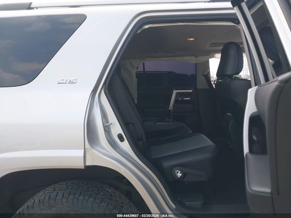 2022 TOYOTA 4RUNNER SR5 PREMIUM