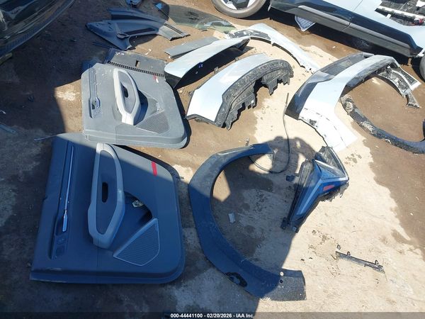2024 KIA EV9 LAND