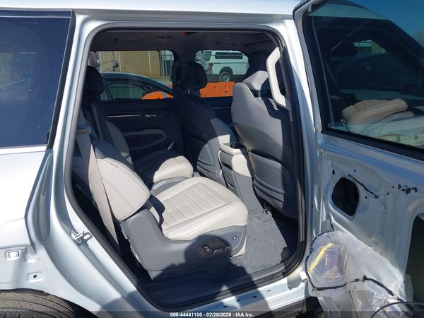 2024 KIA EV9 LAND