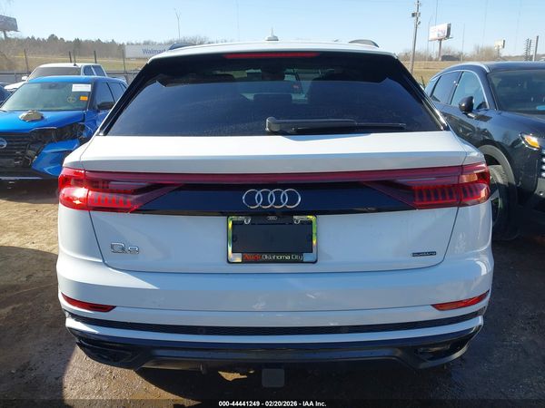 2023 AUDI Q8