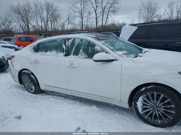 2017 KIA CADENZA PREMIUM