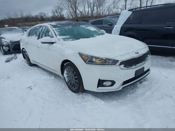 2017 KIA CADENZA PREMIUM