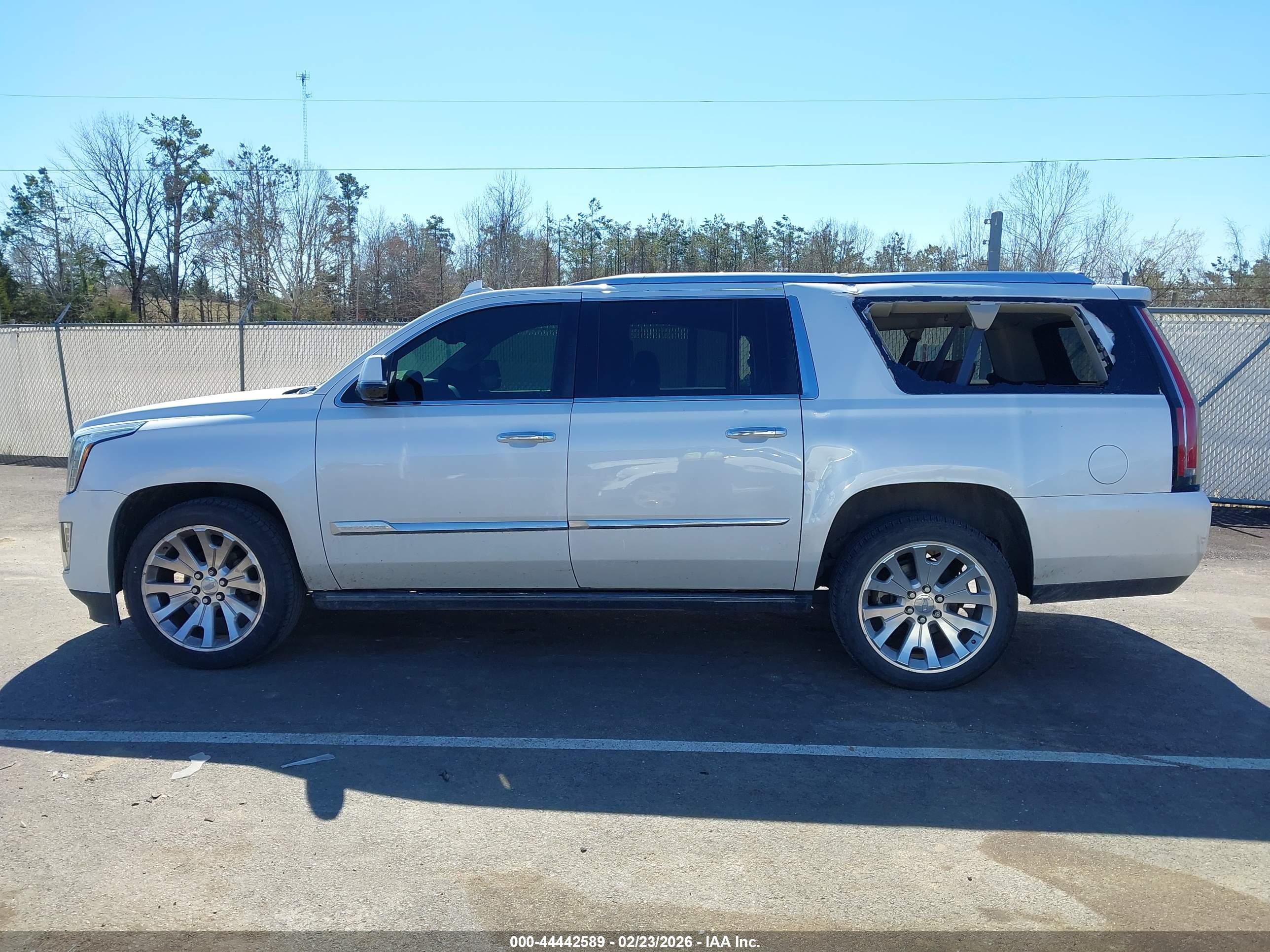 2016 CADILLAC ESCALADE ESV PREMIUM COLLECTION