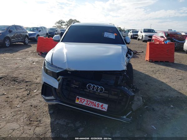 2020 AUDI Q8