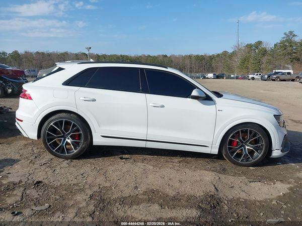 2020 AUDI Q8